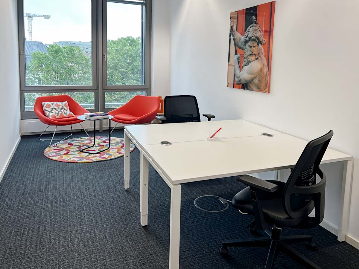 Regus Stuttgart, Rotebuehlplatz photo 2