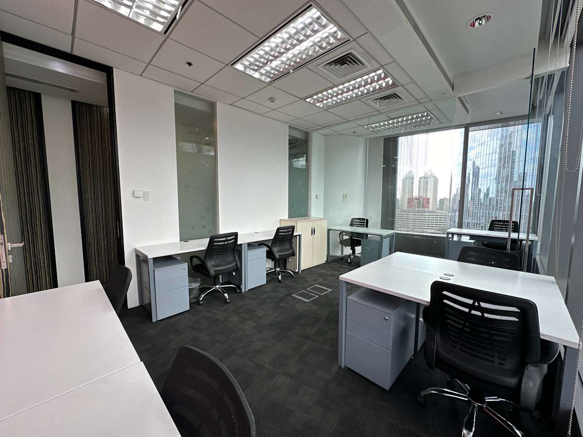 Zuellig Building photo 5