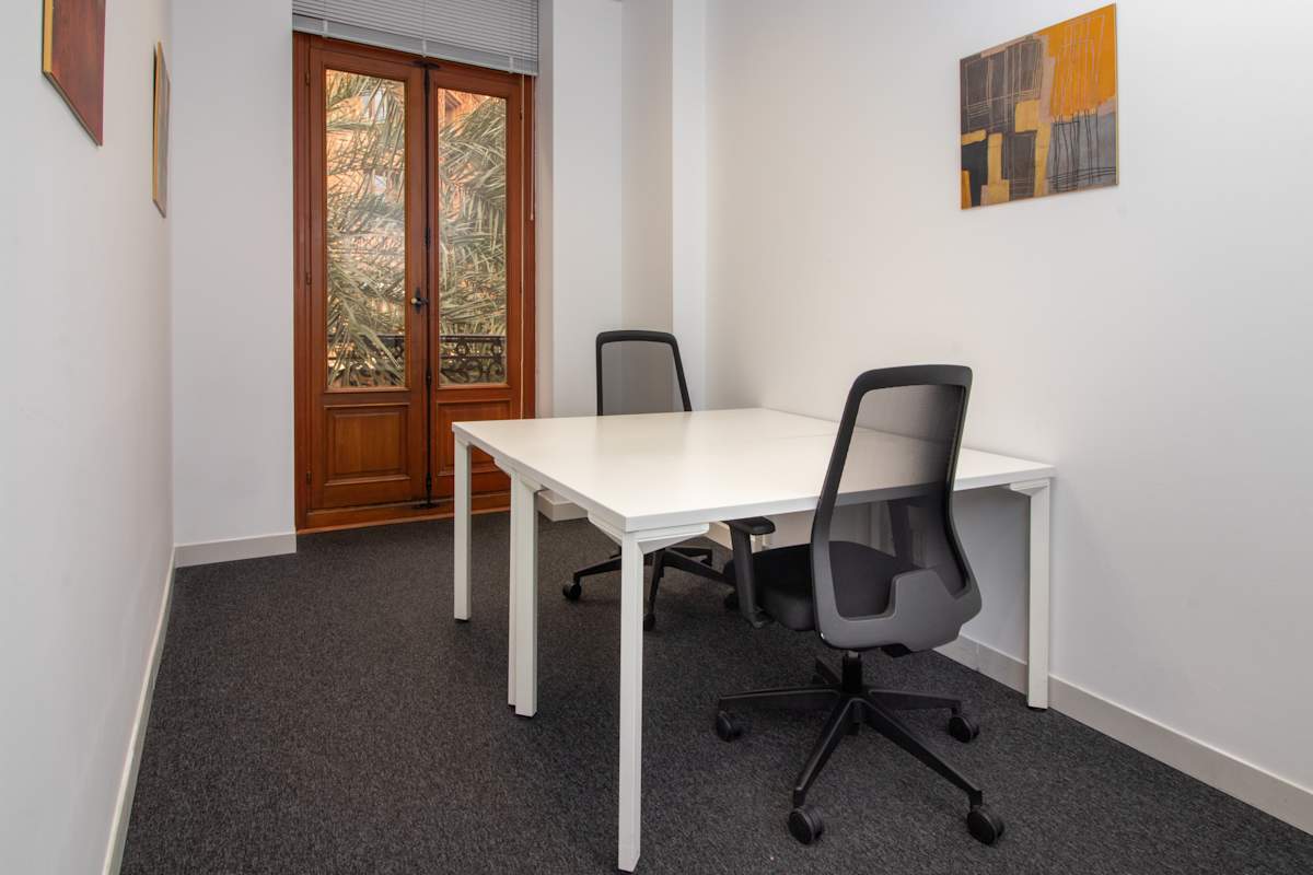 Regus - Valencia, Calle Las Barcas photo 2
