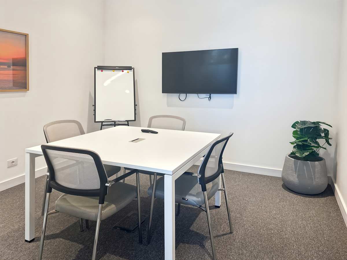 Regus - Fanadir photo 8