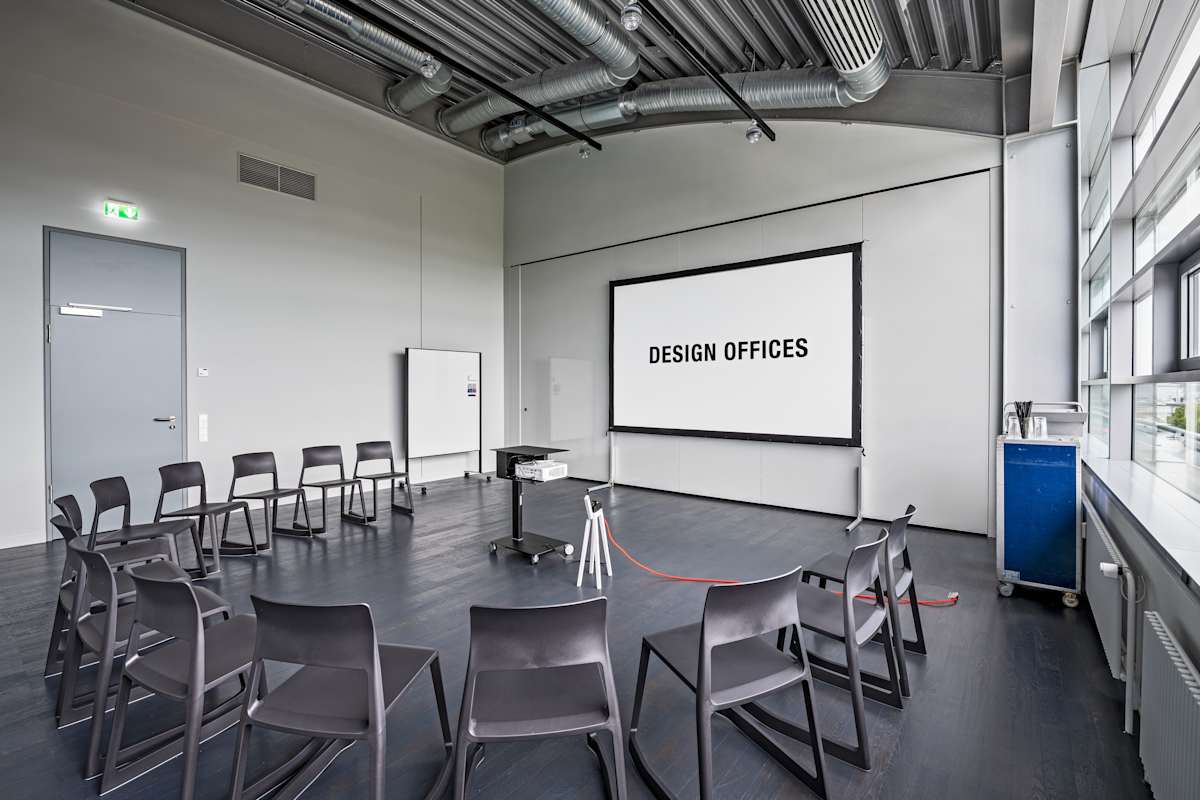 Design Offices Karlsruhe, Bahnhofplatz photo 3