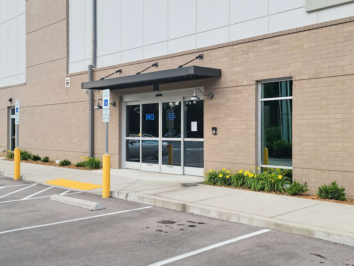 6200 Hospitality Dr photo 1
