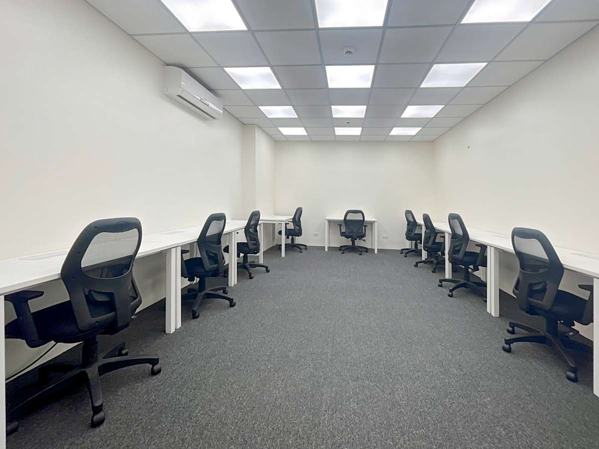Regus - Colours Town Center photo 3