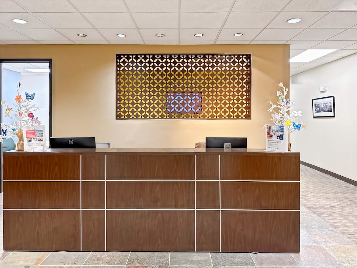 One Reservoir Corporate Center photo 12