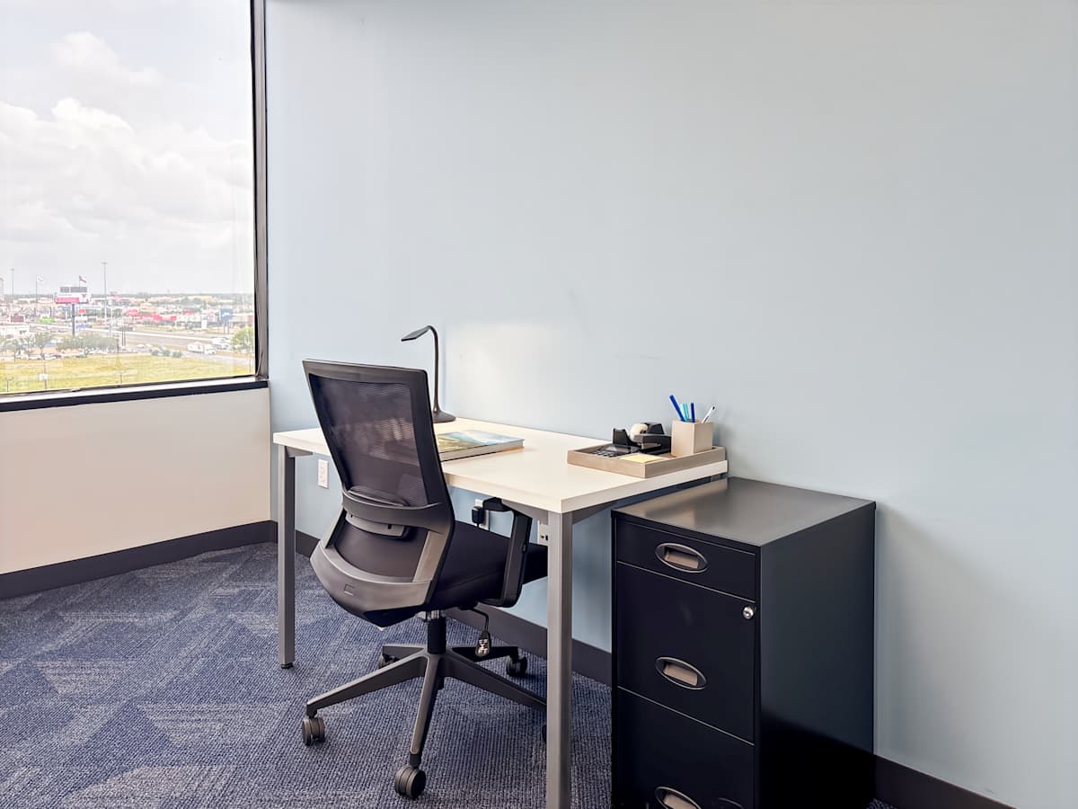 6671 Southwest Freeway photo 11