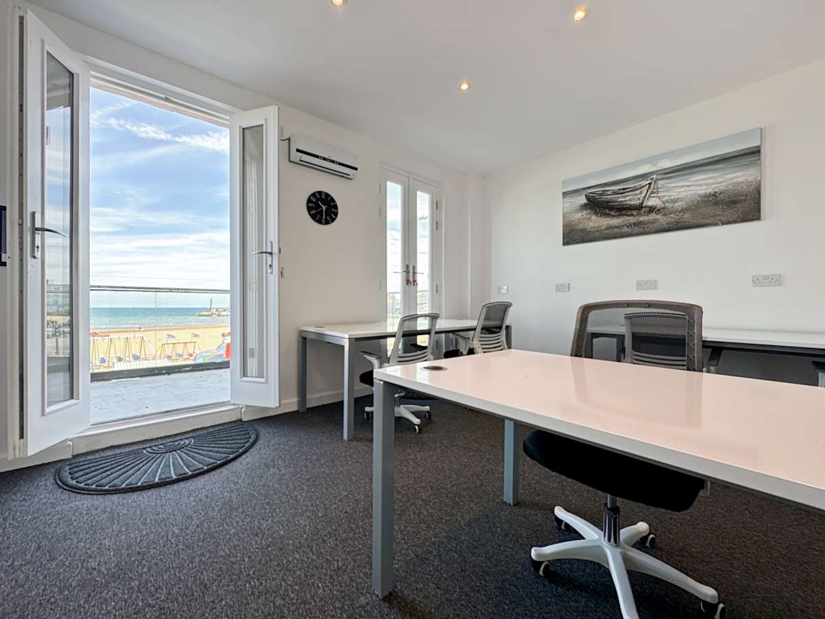 35 Marine Terrace photo 5