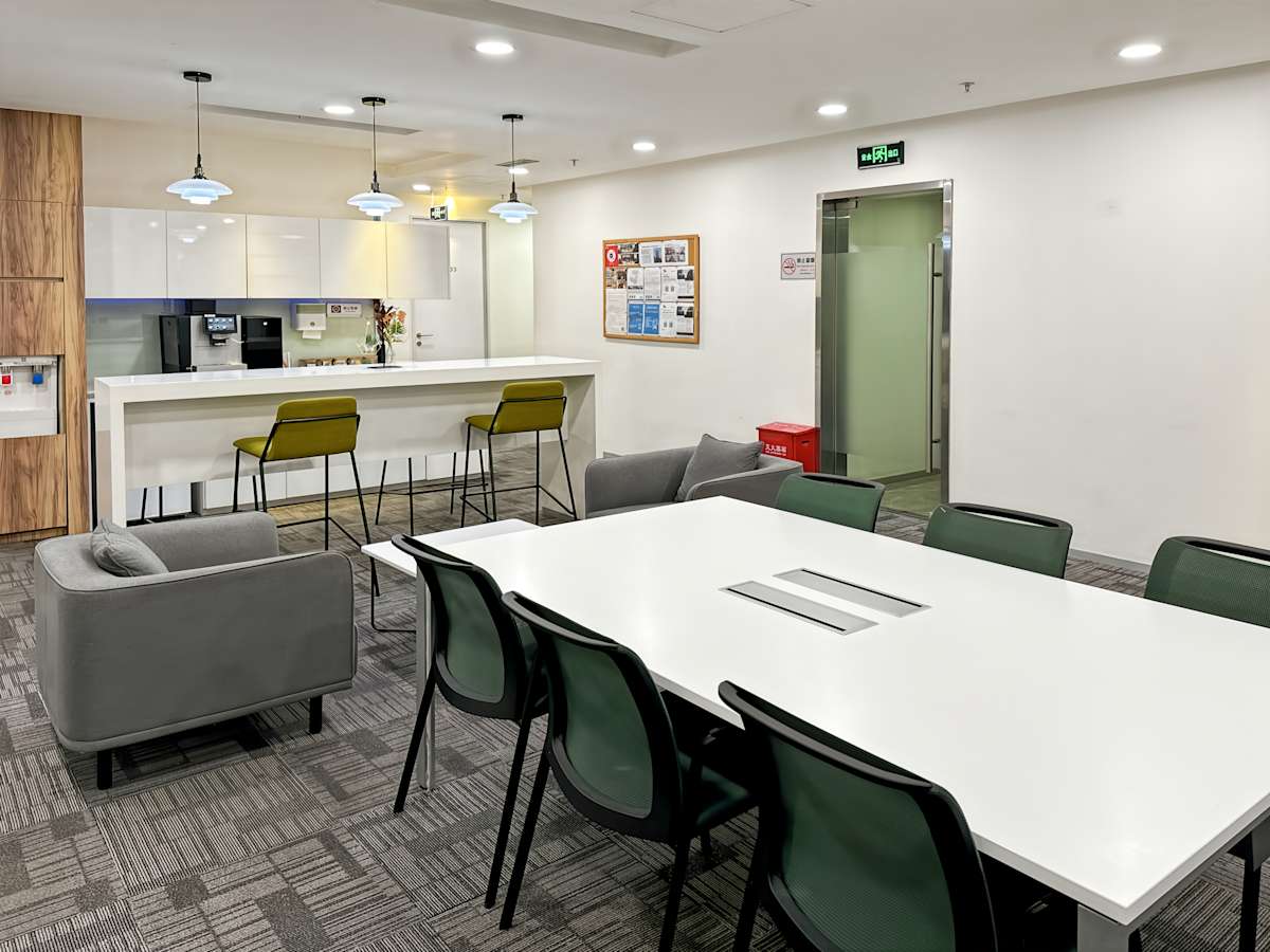 A8 Music Building photo 3
