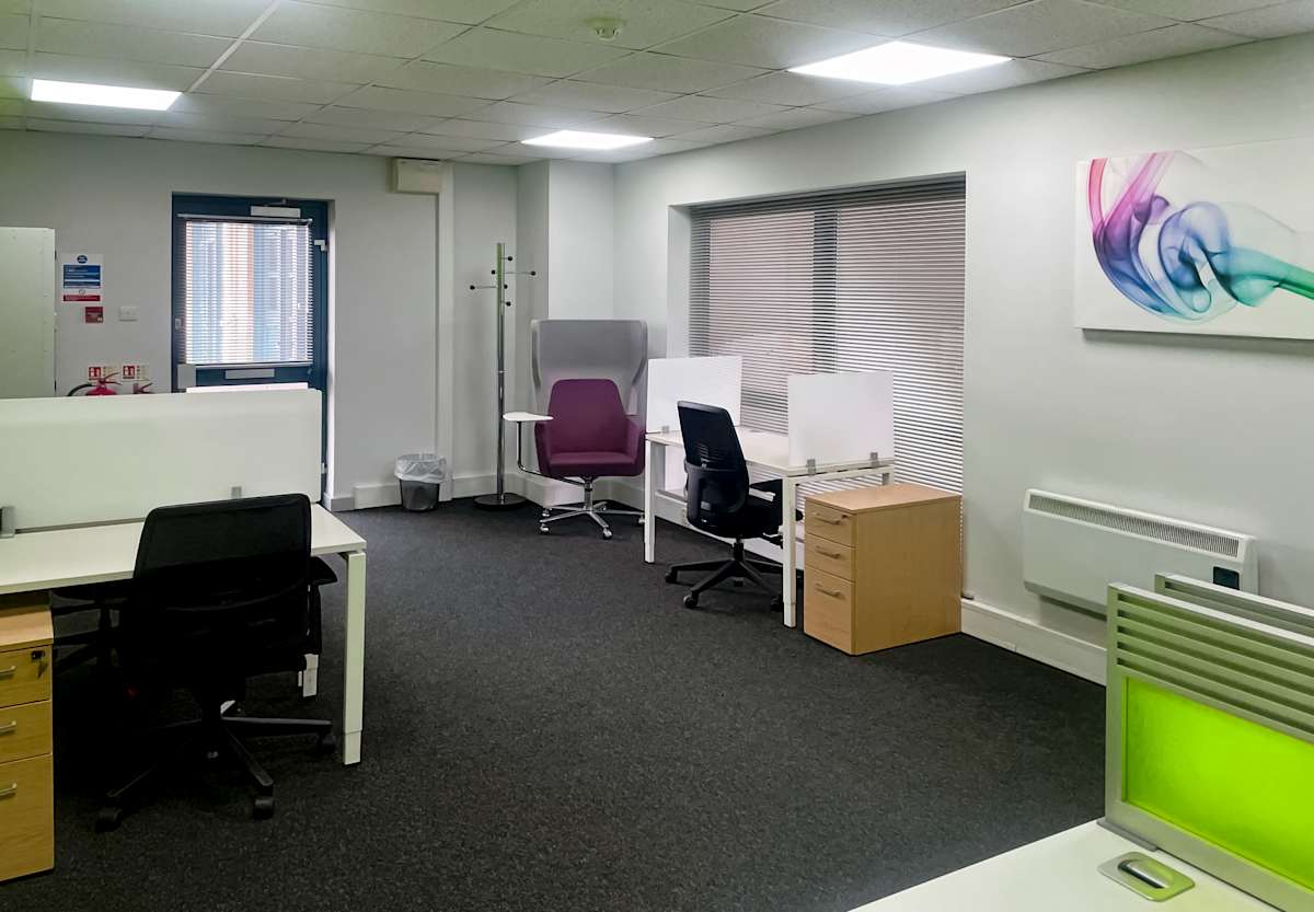 Regus - Havant, Harts Farm Way photo 9