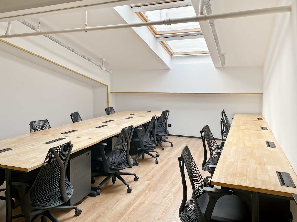 Strait International Building photo 4