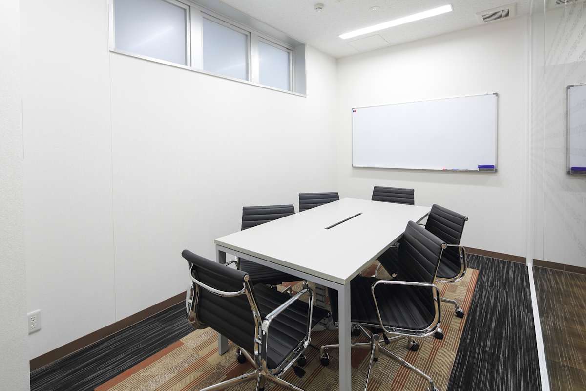 Regus Toyota Kozakahonmachi photo 2
