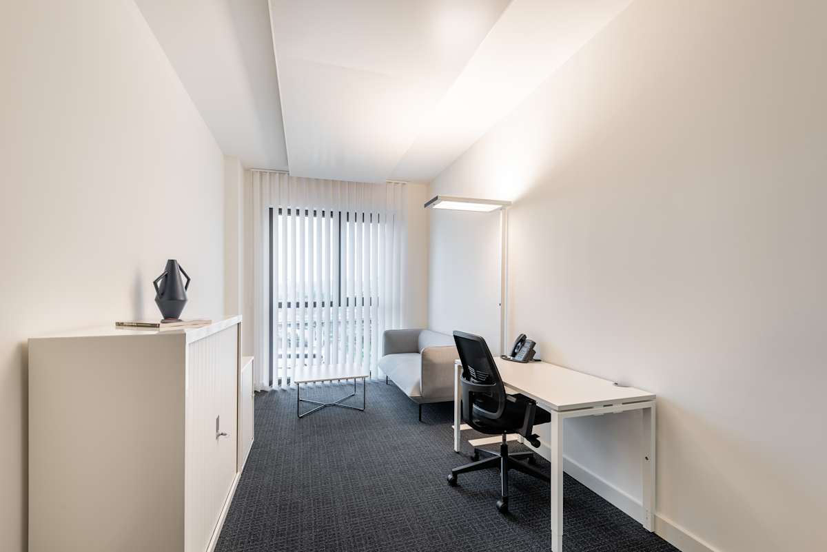 Regus Kaistrasse 90 photo 4