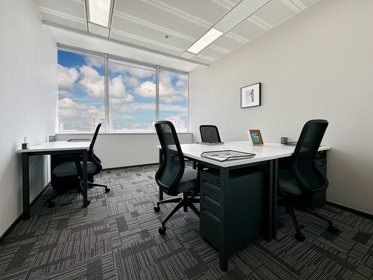 Regus - 167 Qingnian Street photo 10