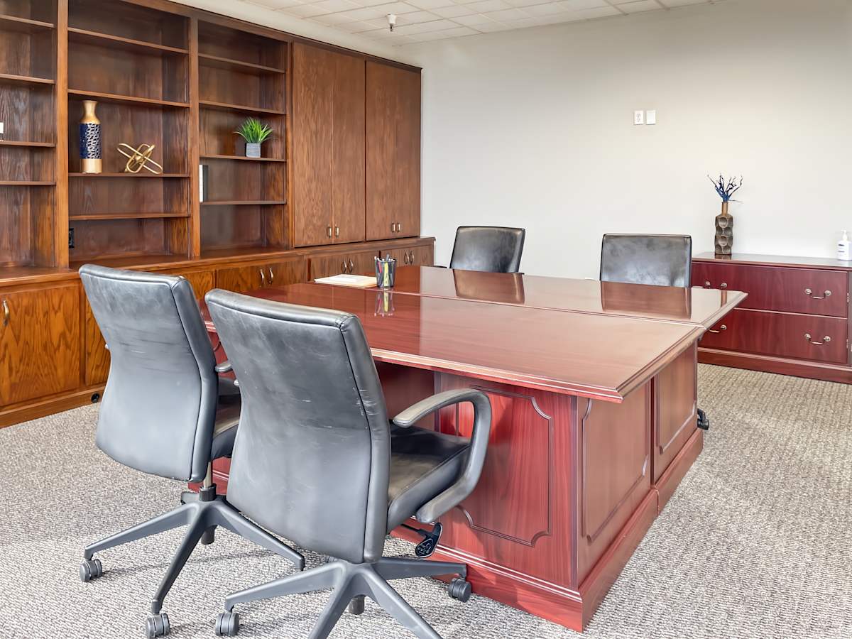 Regus - Tulsa, Sheridan Road photo 8