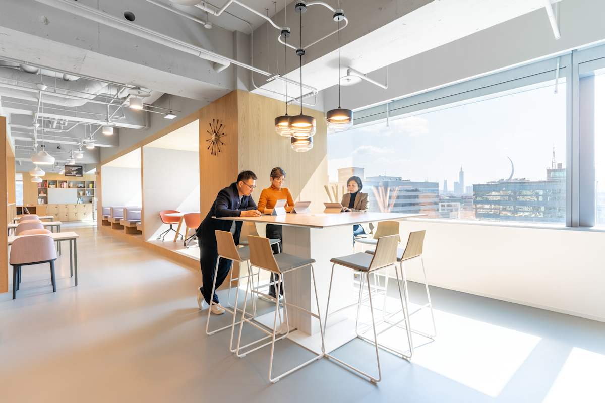 Regus - Taipei, Neihu Ruiguang photo 8
