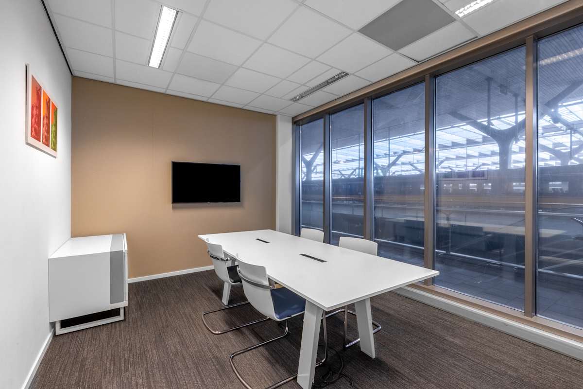 Regus - Rotterdam, Rotterdam Central Station photo 5