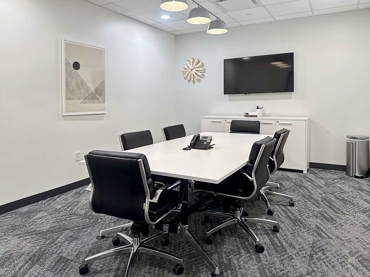 Regus - Columbus - 10 N High St photo 7