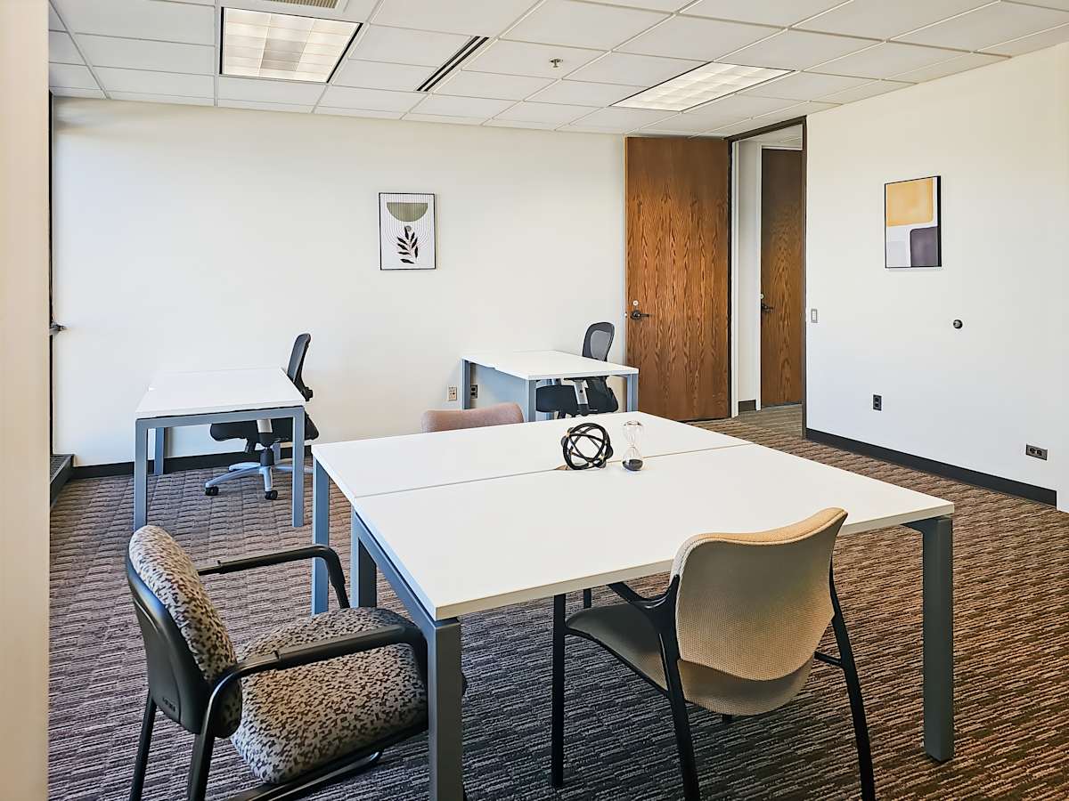 200 South Executive Drive photo 2