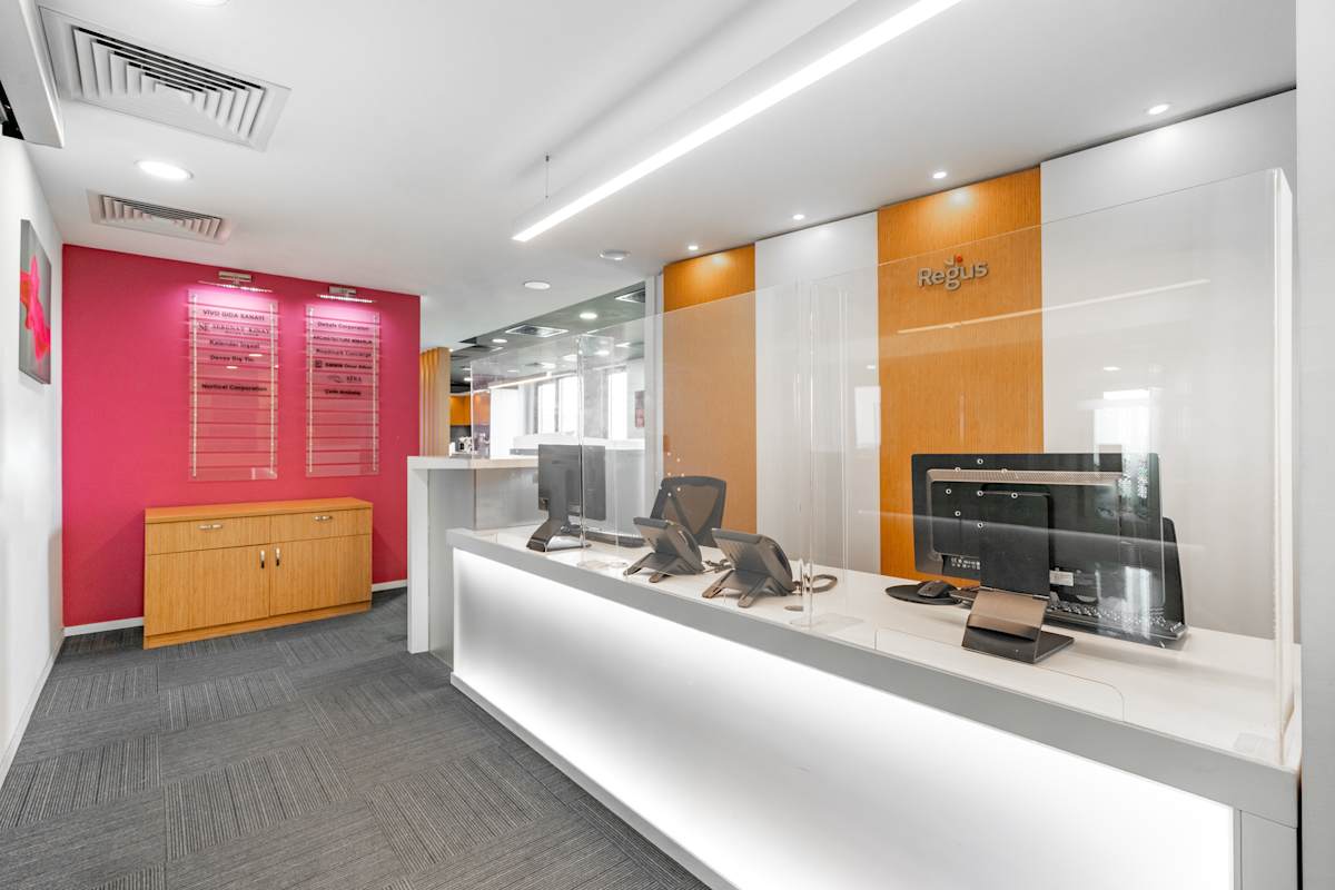 Regus - Parima Plaza photo 7