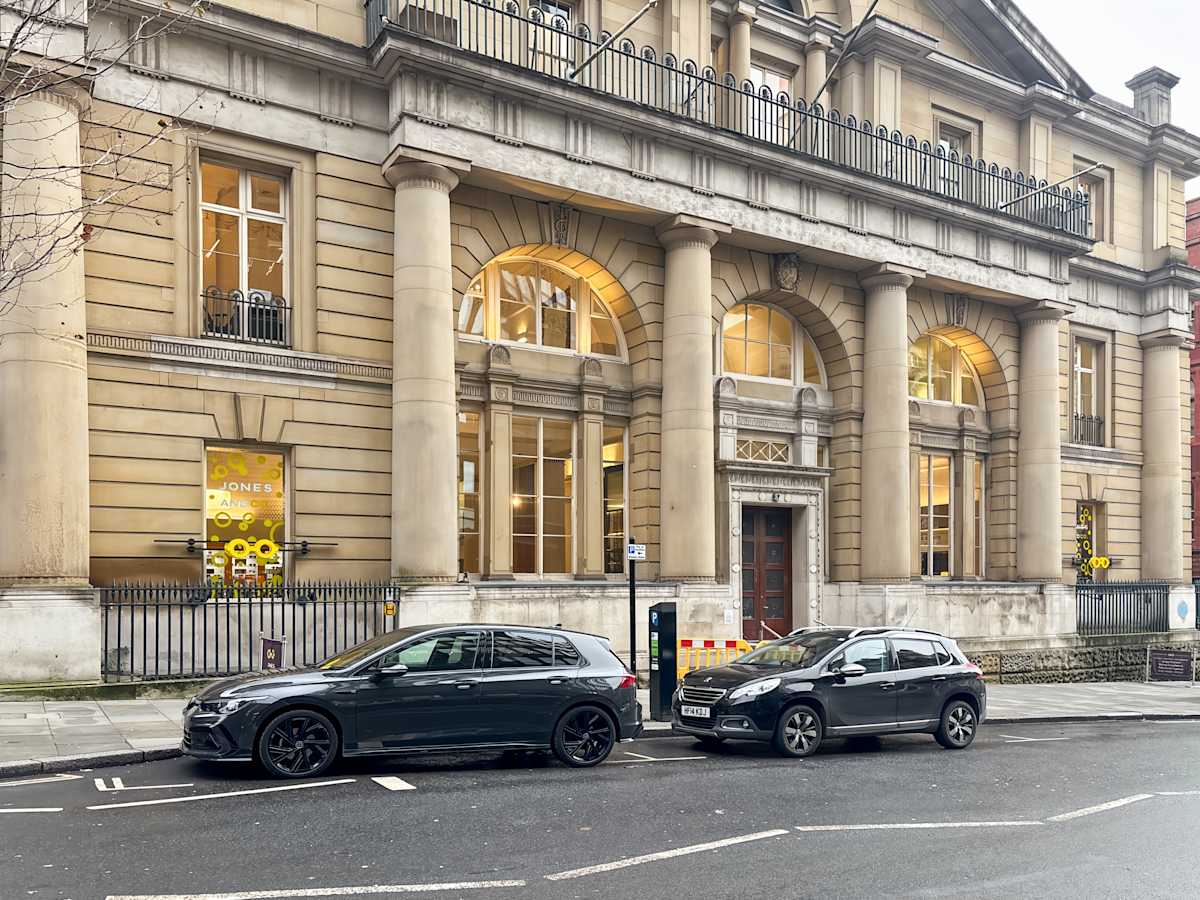 82 King Street