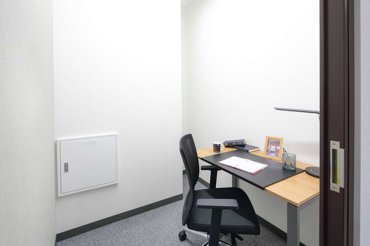 Regus Toyota Kozakahonmachi photo 8
