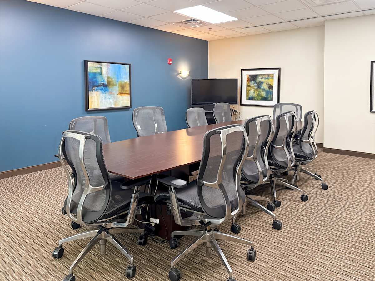 One Reservoir Corporate Center photo 11