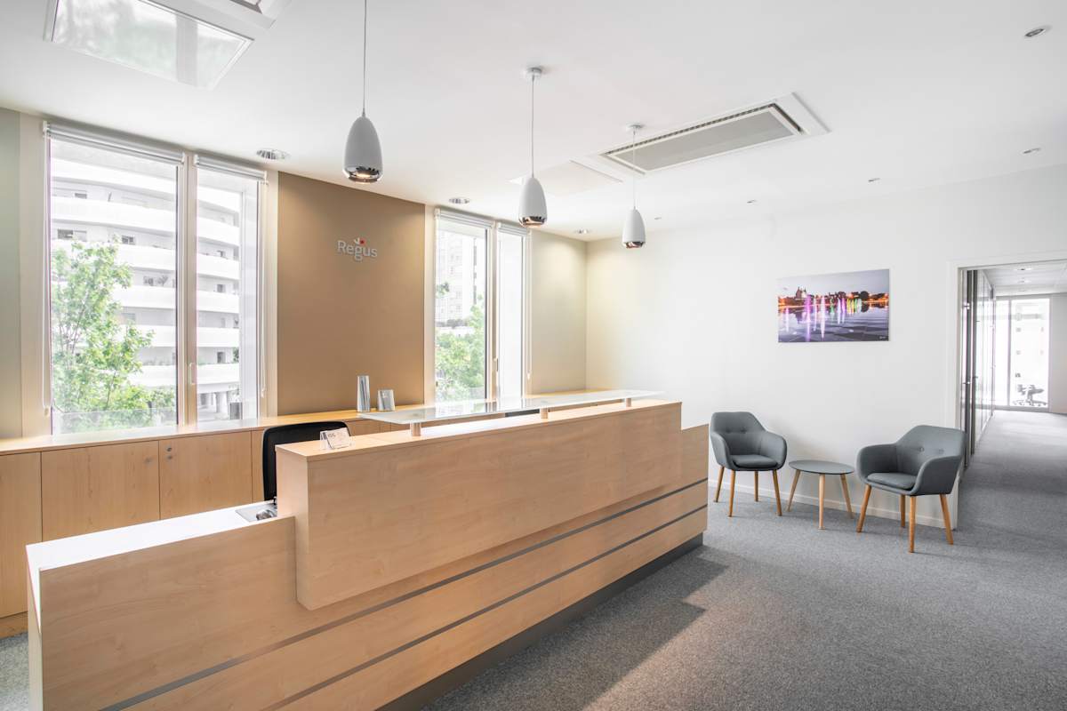 Regus Nantes, Skyline photo 9