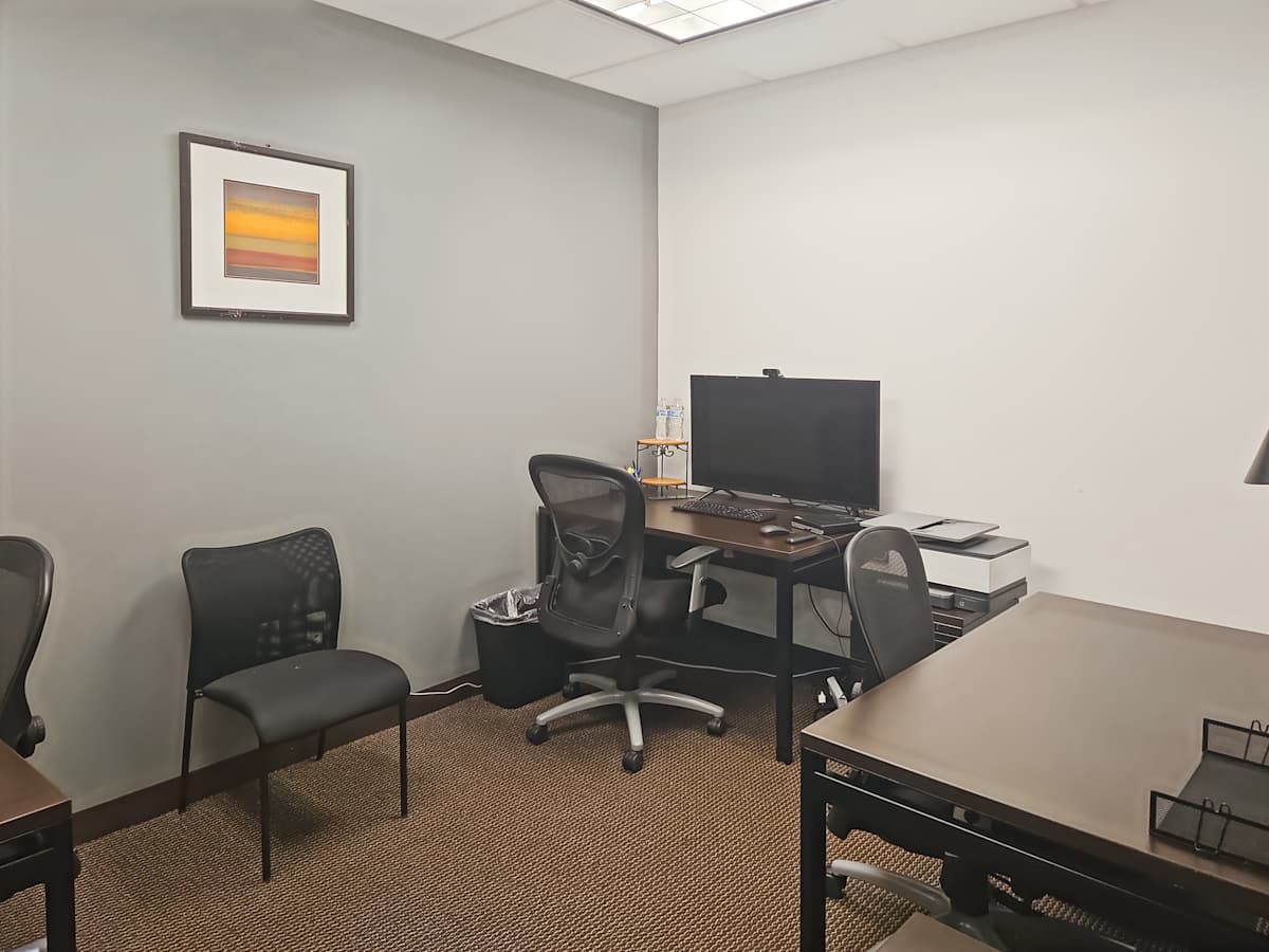 Holmes Corporate Center II photo 4