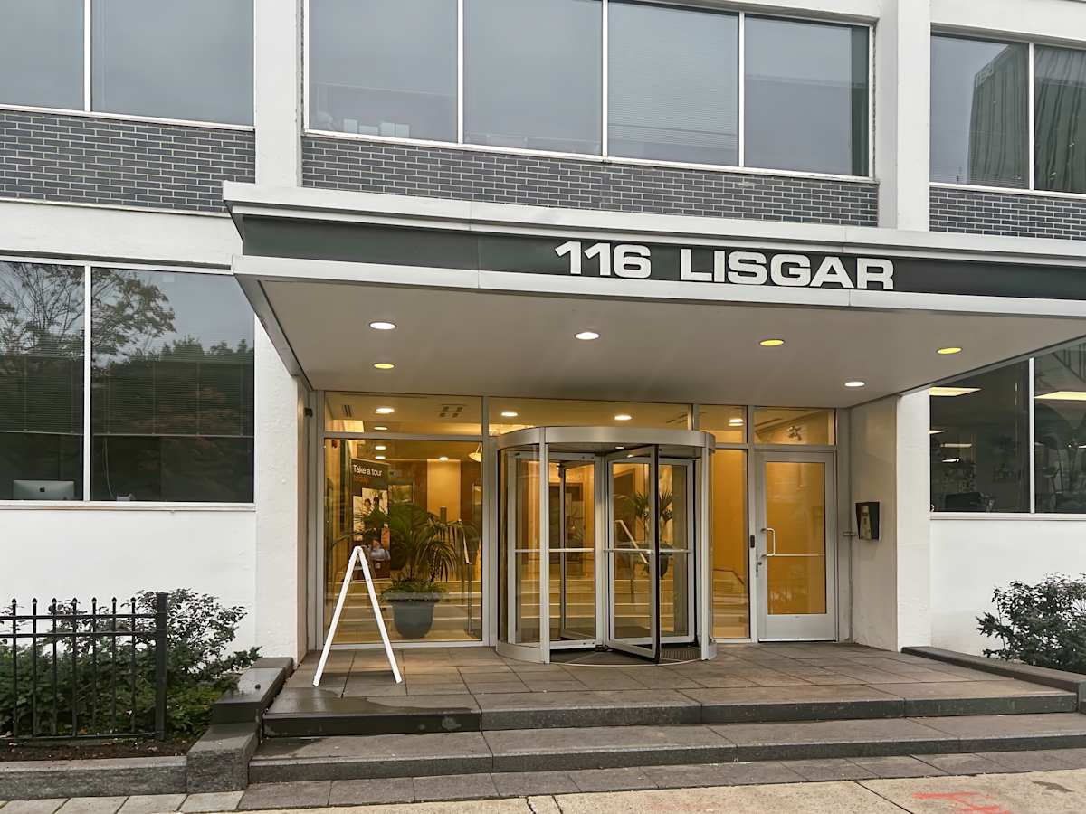 116 Lisgar St photo 3