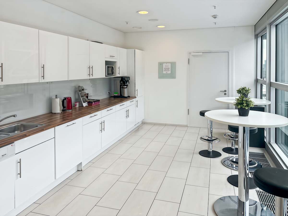 Regus - Berlin, Berlin Hauptbahnhof photo 11