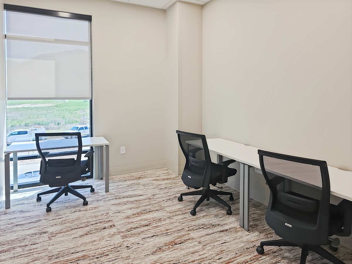 775 N 1525 West photo 6
