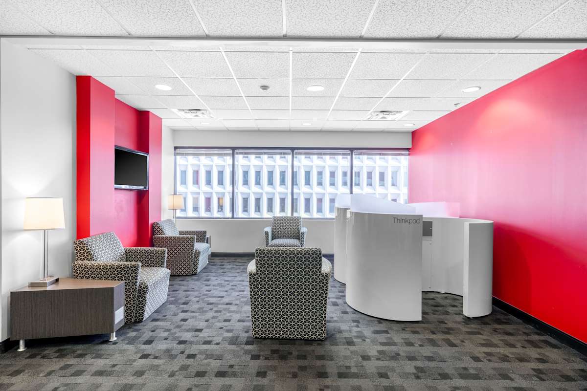 500 Marquette Avenue photo 6
