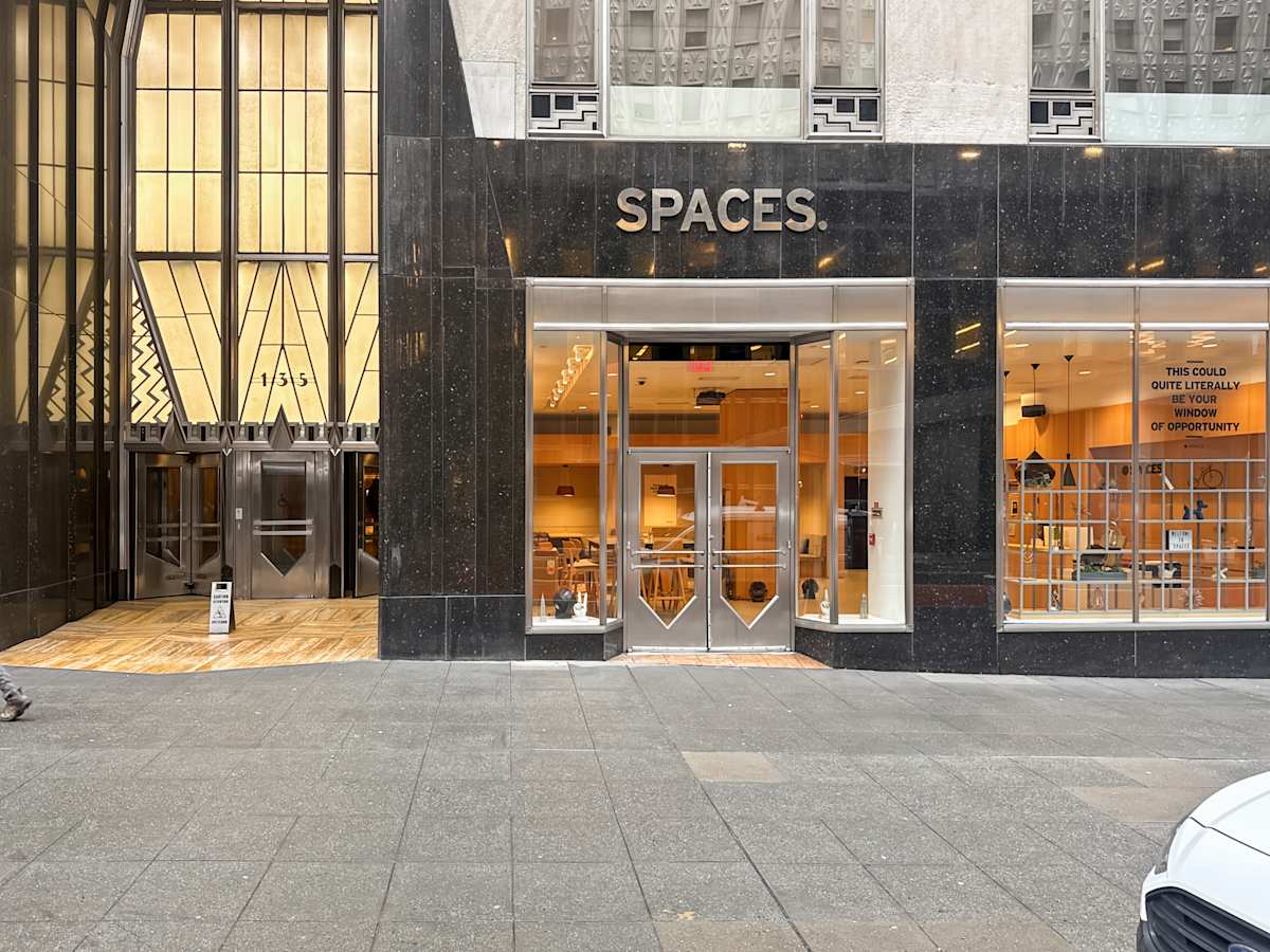 Chrysler Building photo 1