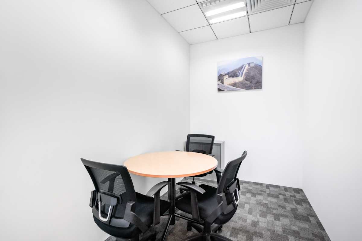 Regus - Chamtime Plaza photo 4