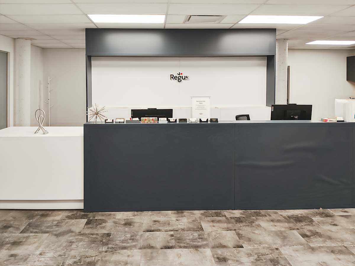 Regus - Sherbrooke, 455 King Street West photo 2
