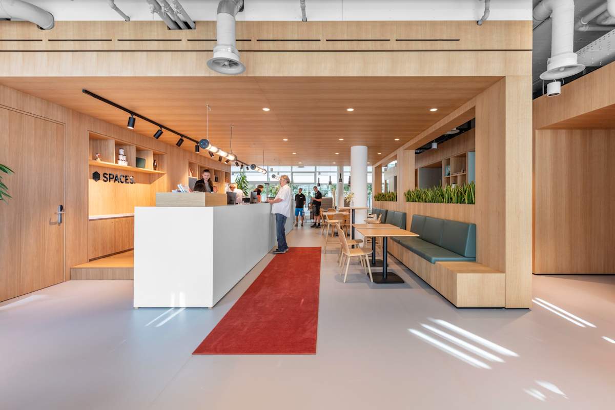 Regus Zug Main Station photo 1
