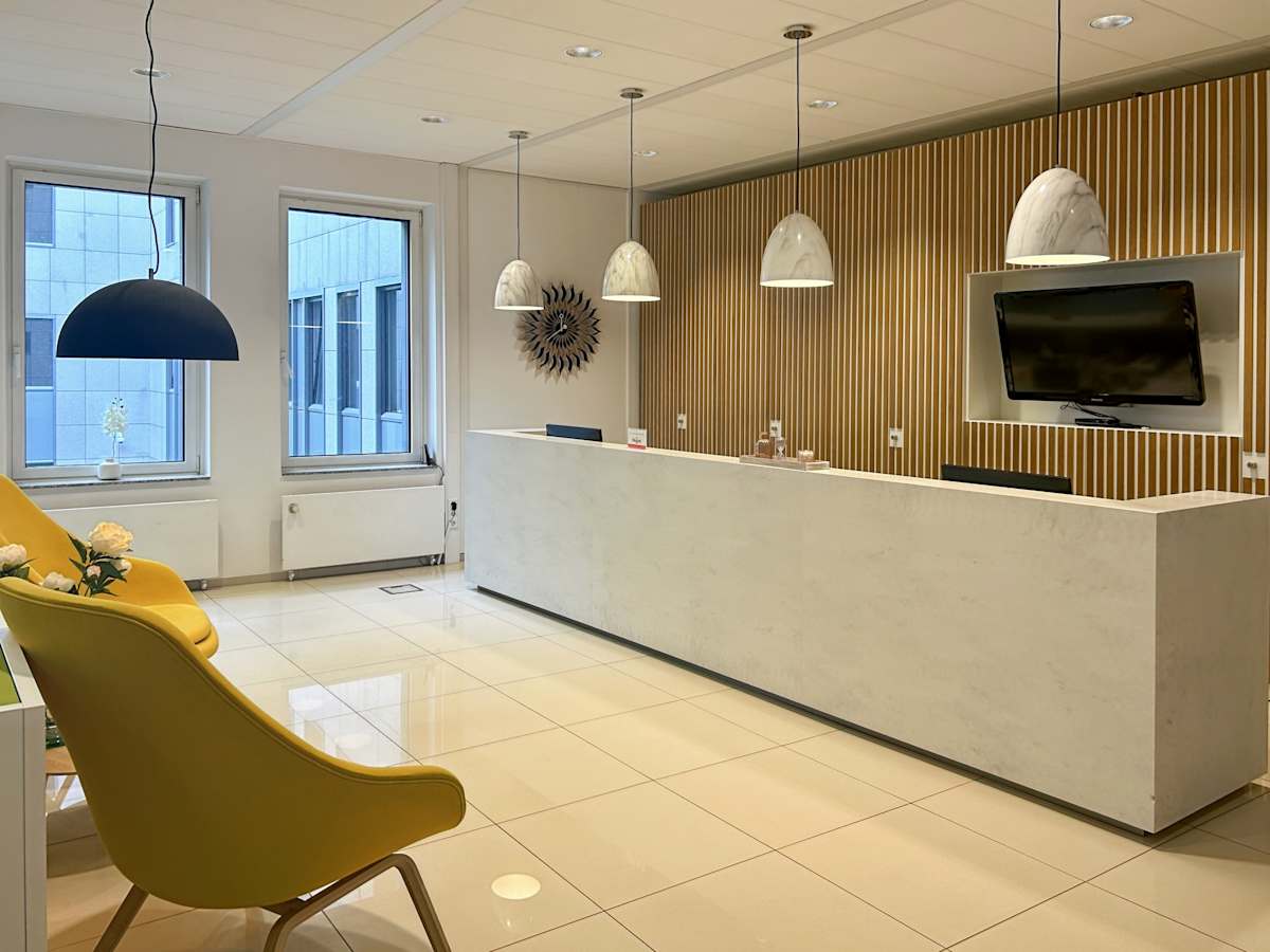 Kaiserswerther Strasse 115 photo 12