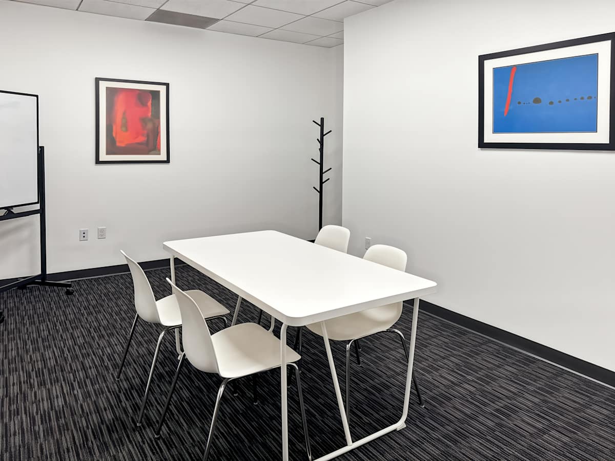 21031 Ventura Boulevard photo 3
