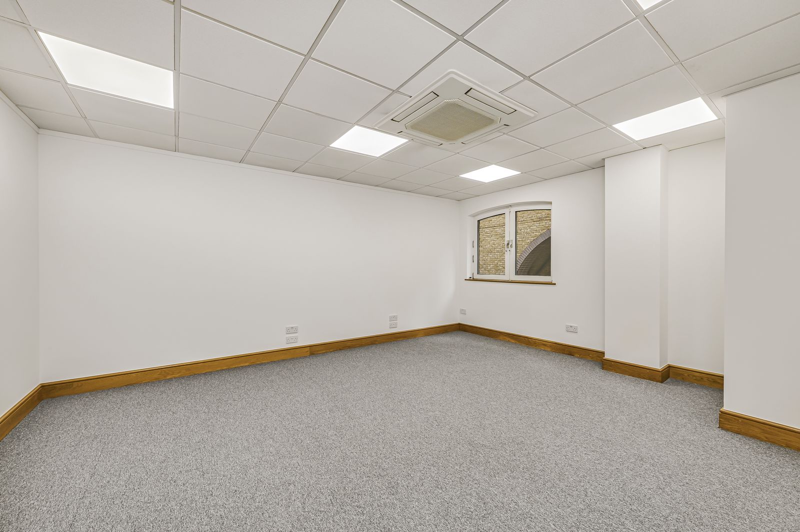 Suite 6, Mill Street photo 1