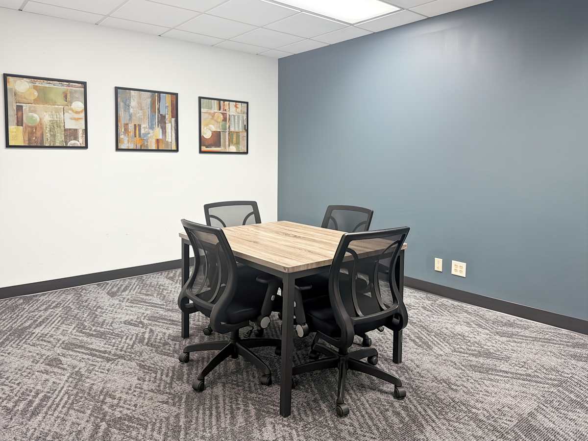 Executive Tower photo 10