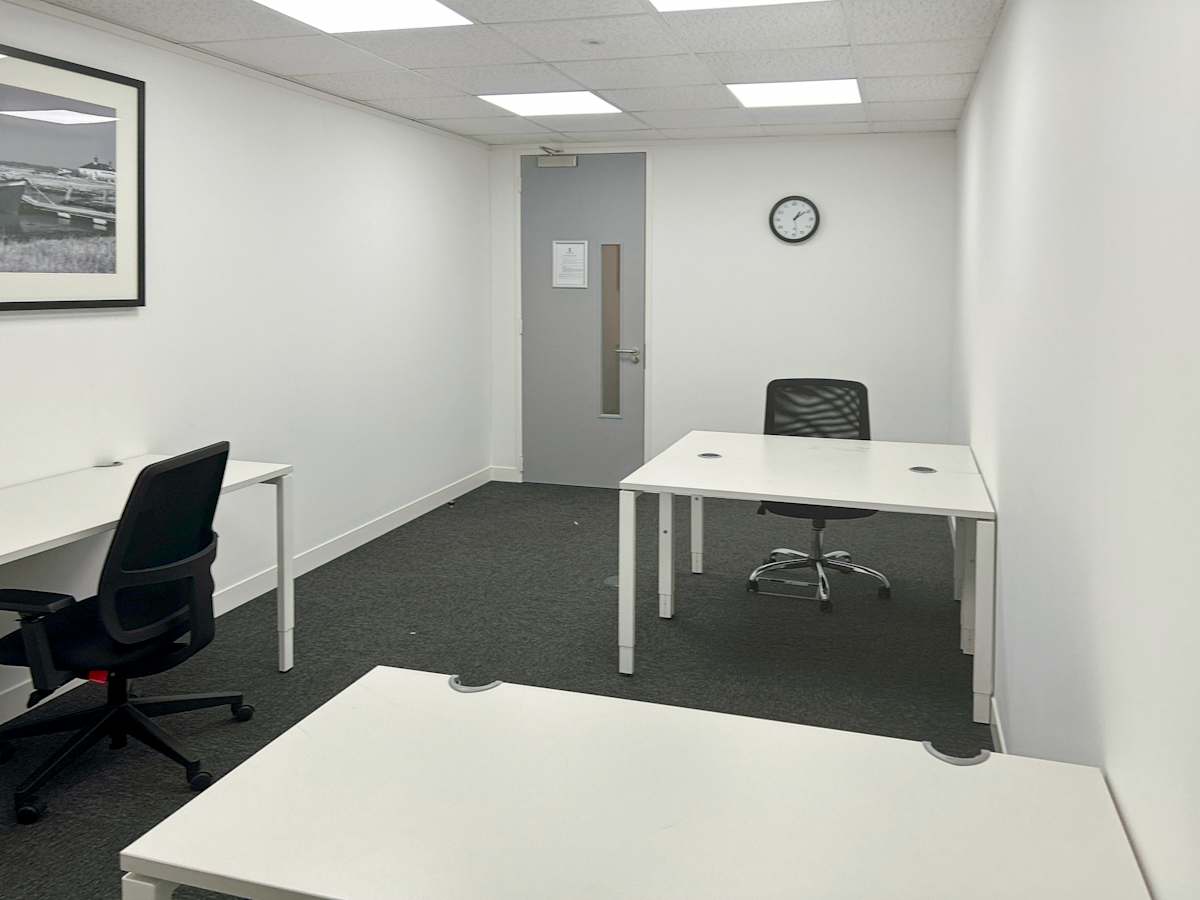 Regus - Havant, Harts Farm Way photo 6