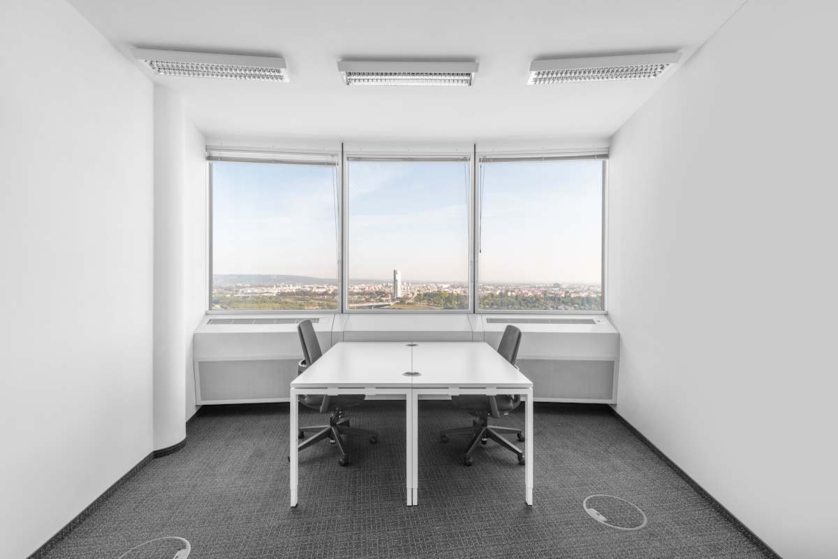 Millennium Tower photo 4