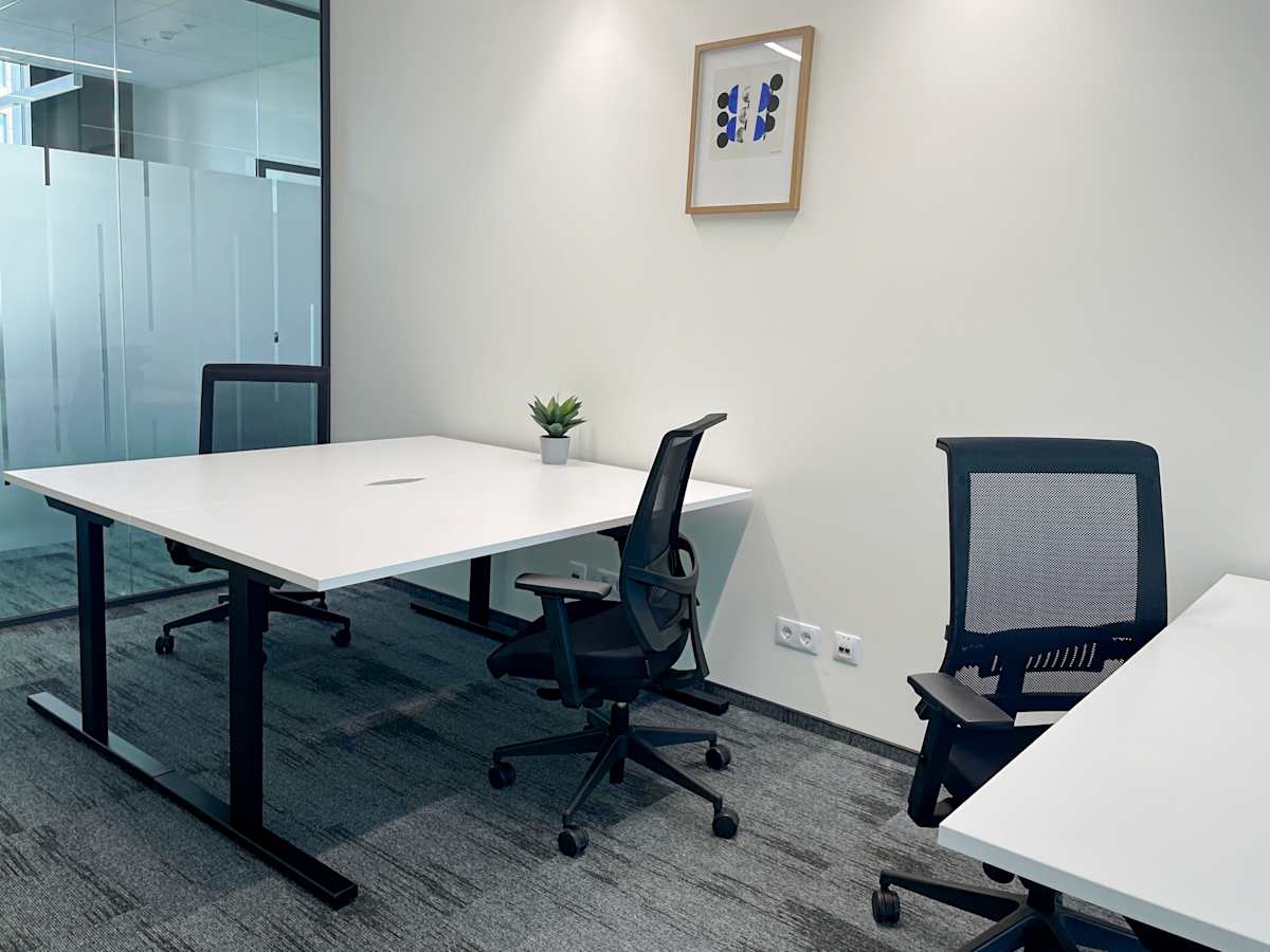 Regus - Vilnius, Ukmerges photo 4