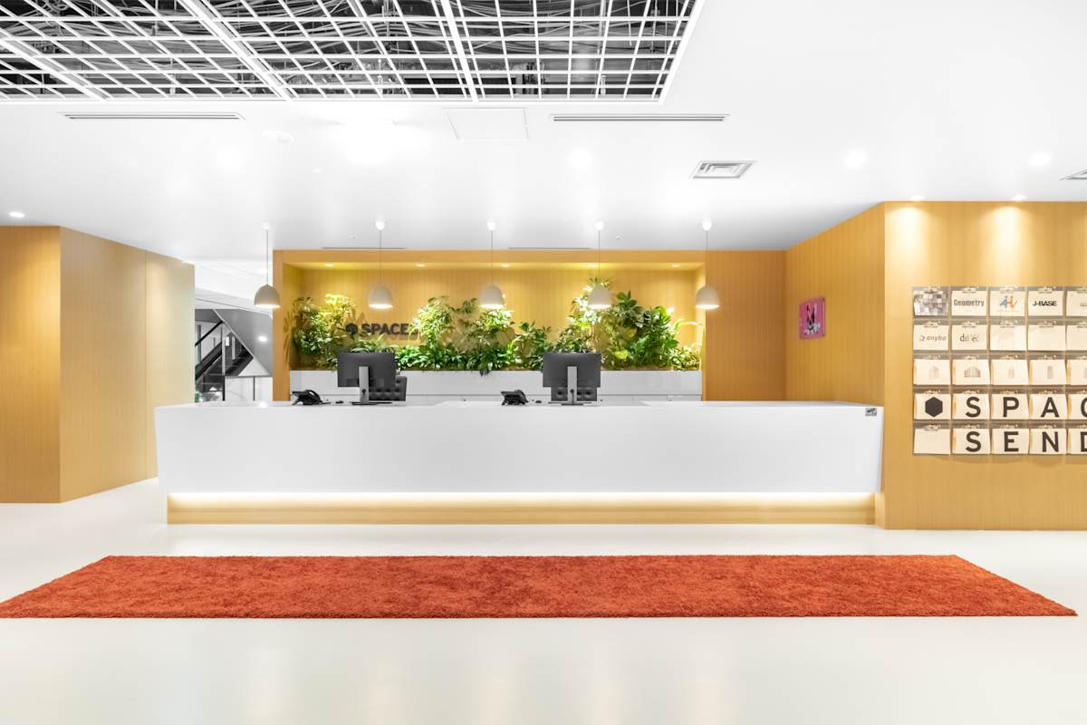 Spaces Solala Plaza photo 11