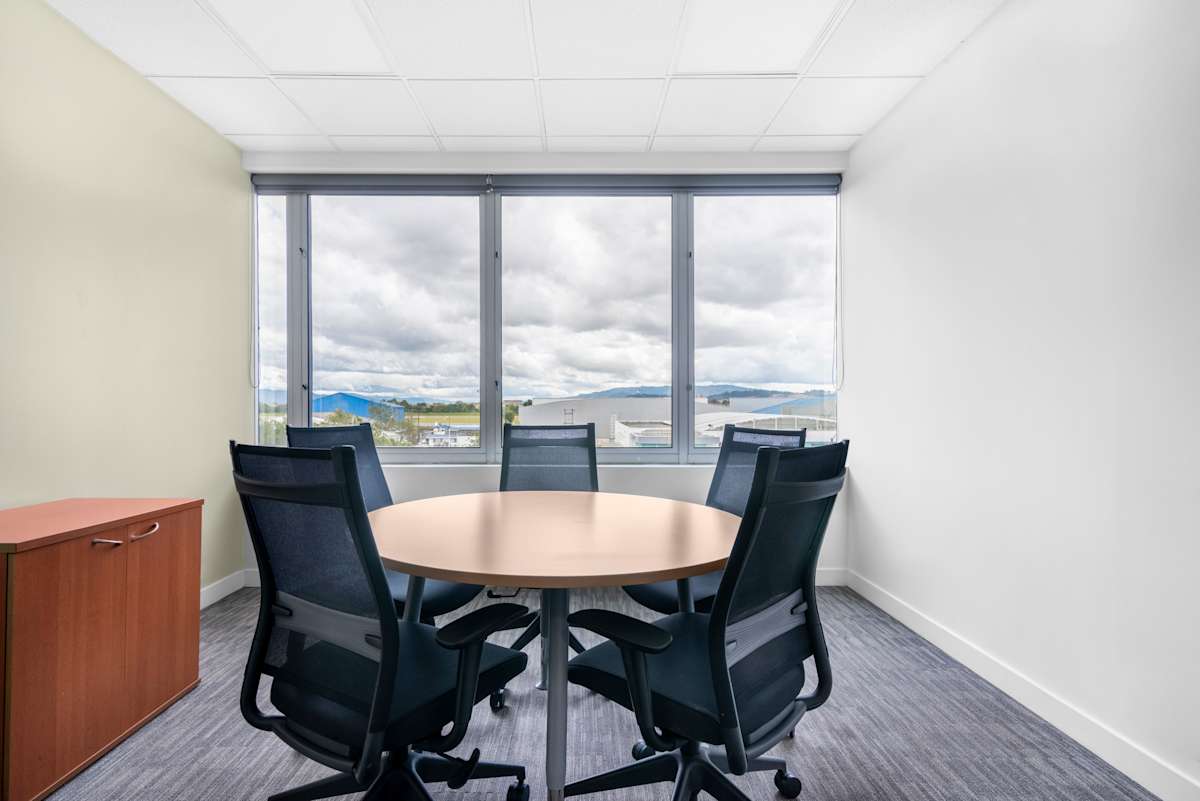 Regus - El Dorado International Airport photo 7