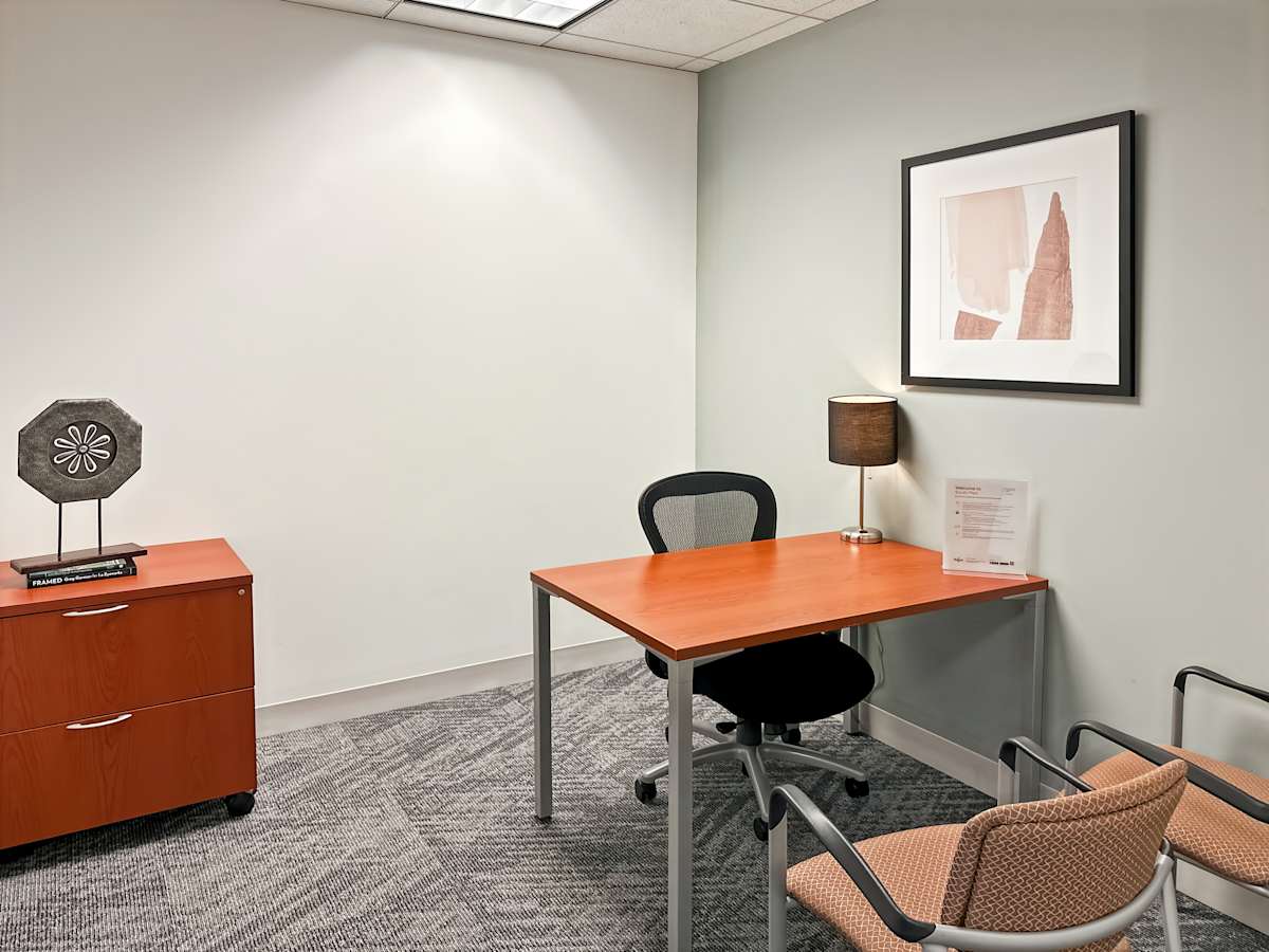 SouthPark Towers photo 6
