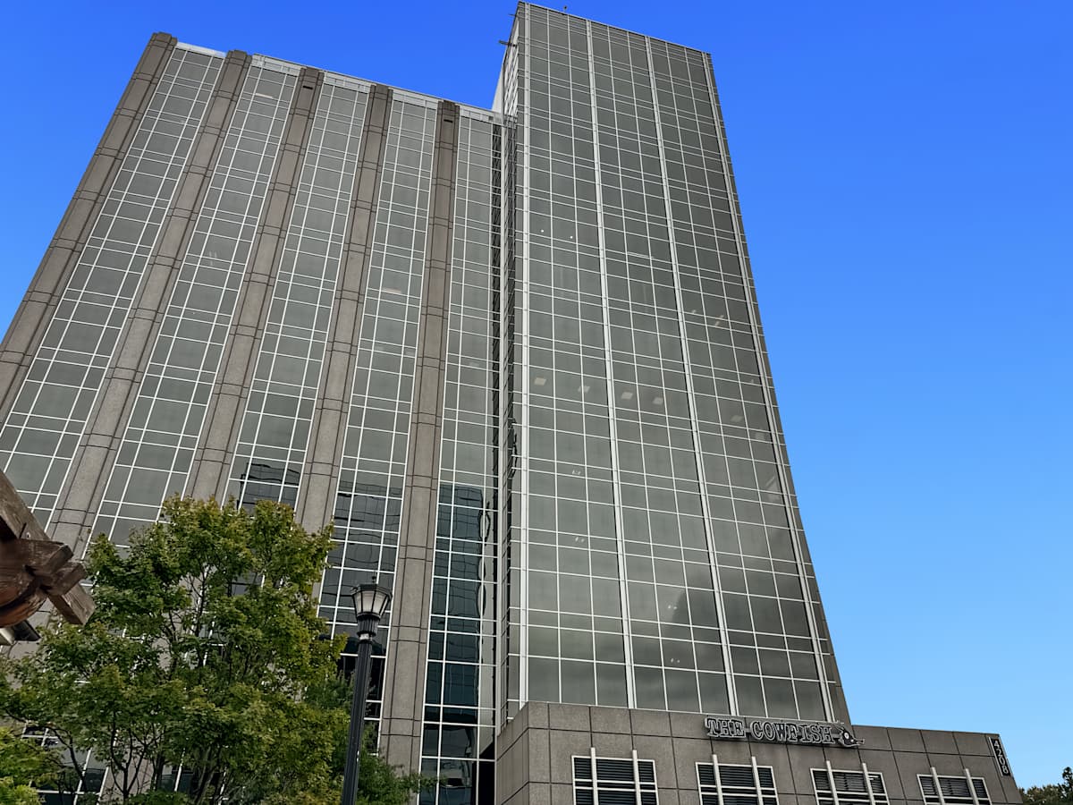 Captrust Tower photo 12