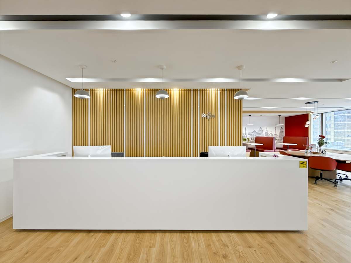 Hang Seng Bank Tower photo 12
