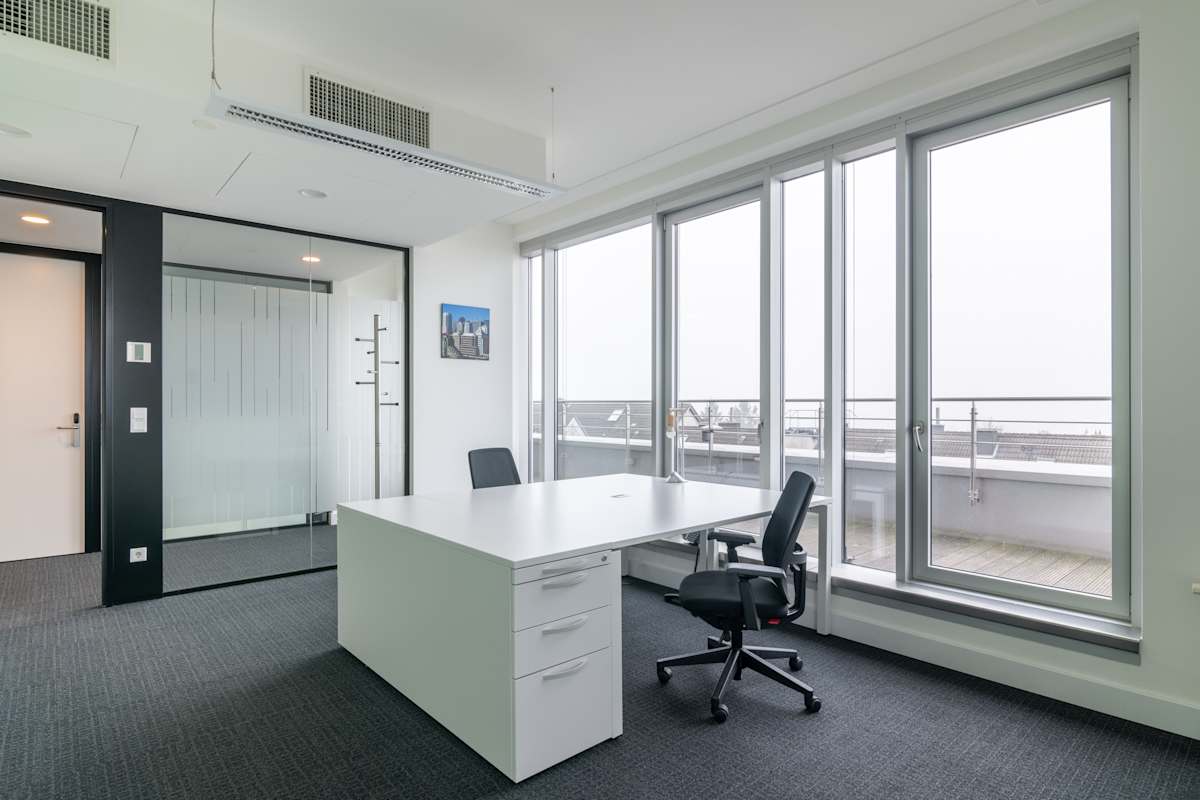Regus Frankfurt, Sachsenhausen photo 2