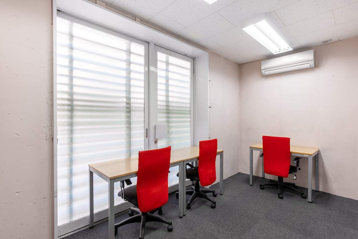 Regus - Azabu East Court photo 9