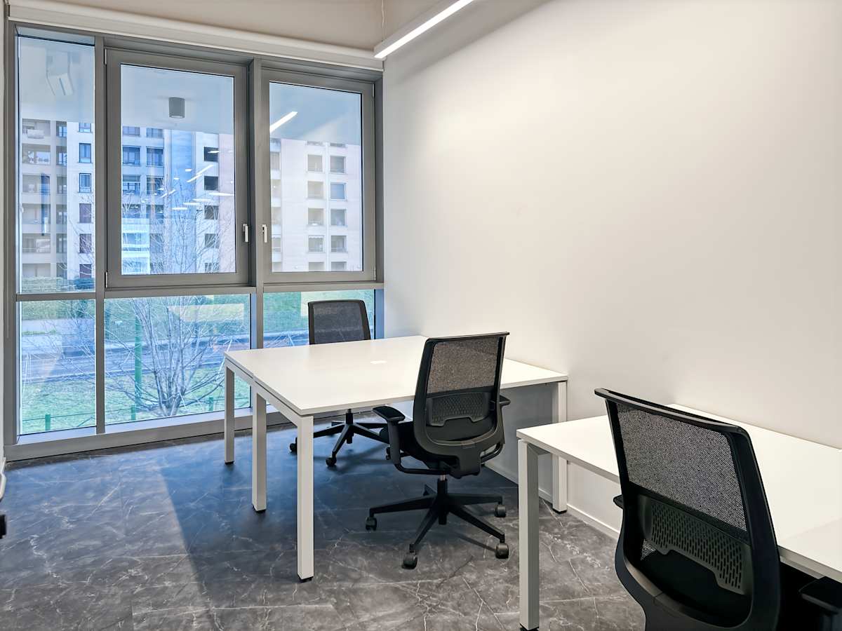 Regus - Sesto San Giovanni, Via Roberto Tremelloni 31 photo 12
